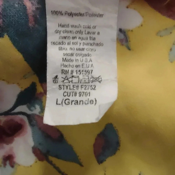 Laine Street yellow floral dolman sleeve top, size Large.  Boho, tropical fun - Picture 2 of 6